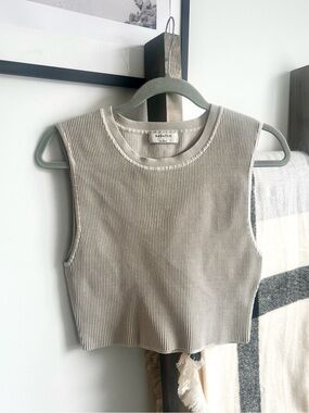 Babaton Ribbed Sleeveless Cropped Tank in Light Taupe